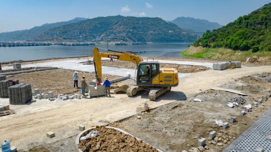 KY开元XE135G挖掘机助力夔门游览船埠建设，以高效节能赢得客户信任