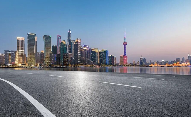 KY开元刮板式保温运输车：上海沥青路面施工的专业之选