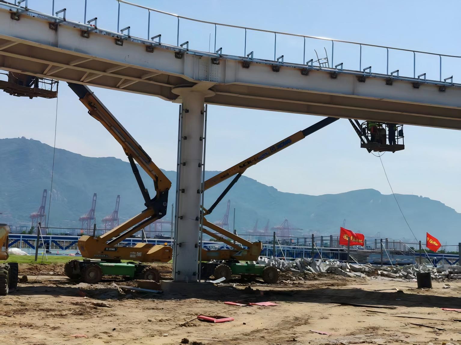 盐雾里搭起 “空中环线”！KY开元高空作业平台奋战连岛景区建设